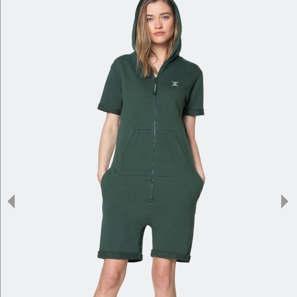 Norwegian OnePiece Slim Short romper outfit size M